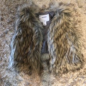 Old navy faux fur vest
